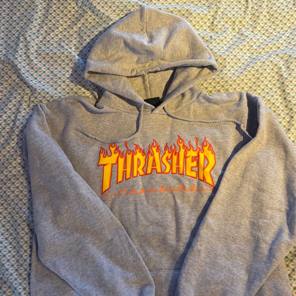grey hoodie